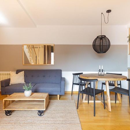 Elegante Duplex En Terrassa, Barcelona Apartment ภายนอก รูปภาพ