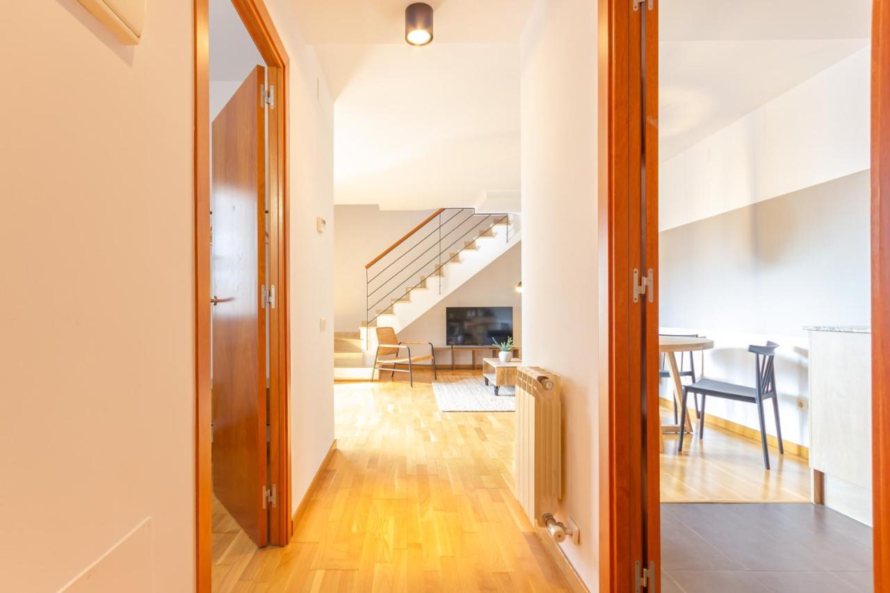 Elegante Duplex En Terrassa, Barcelona Apartment ภายนอก รูปภาพ