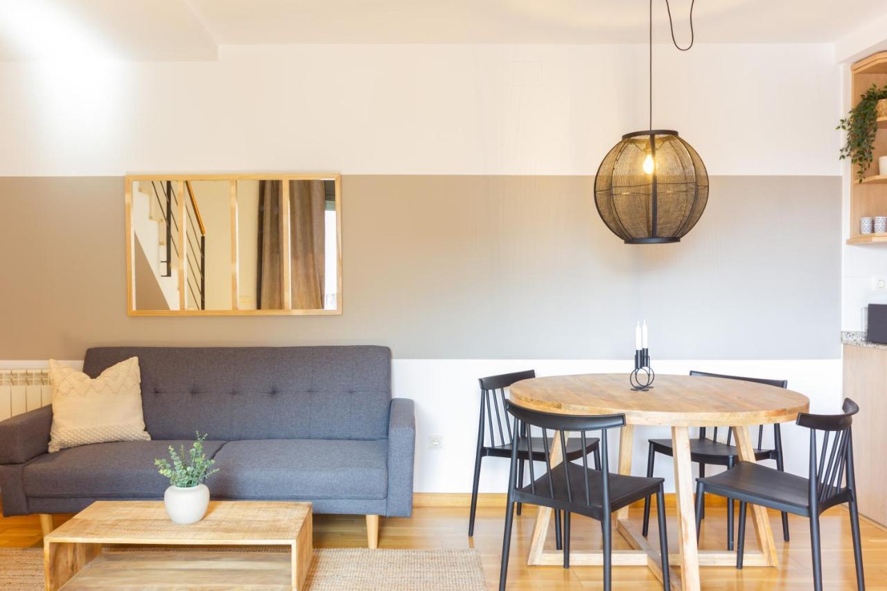 Elegante Duplex En Terrassa, Barcelona Apartment ภายนอก รูปภาพ