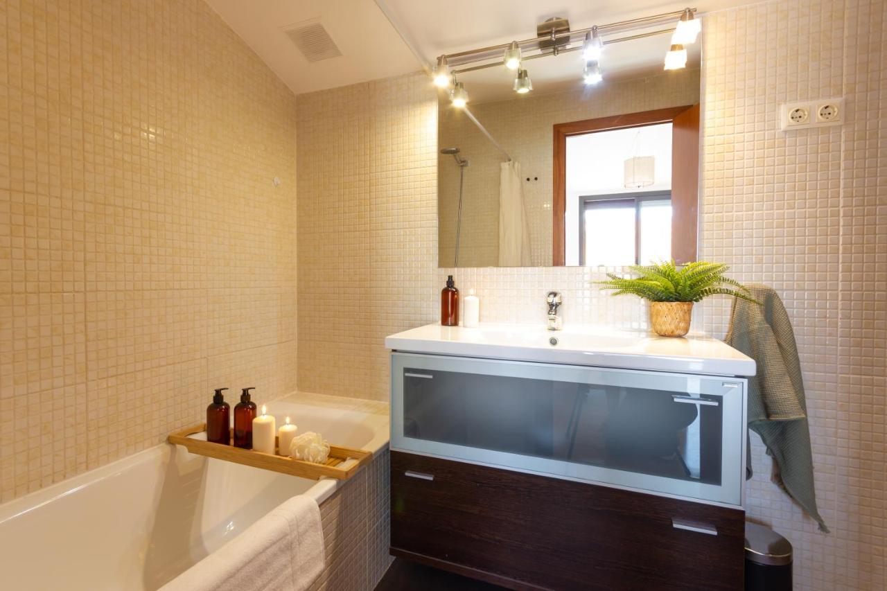Elegante Duplex En Terrassa, Barcelona Apartment ภายนอก รูปภาพ